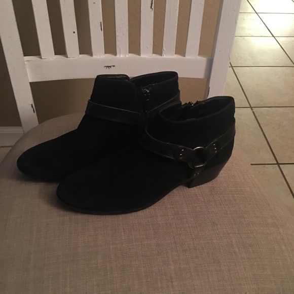 Sam Edelman suede booties - Picture 2 of 3